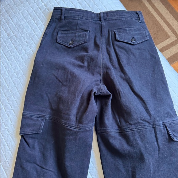 Aritzia Black Cargo Pants - Picture 10 of 11